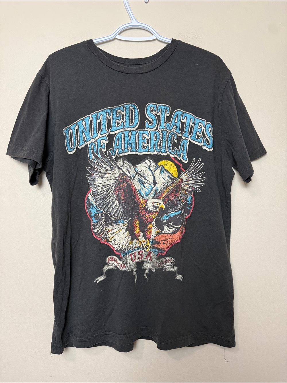 Zoe + Liv Black United States Eagle Graphic Tee size L